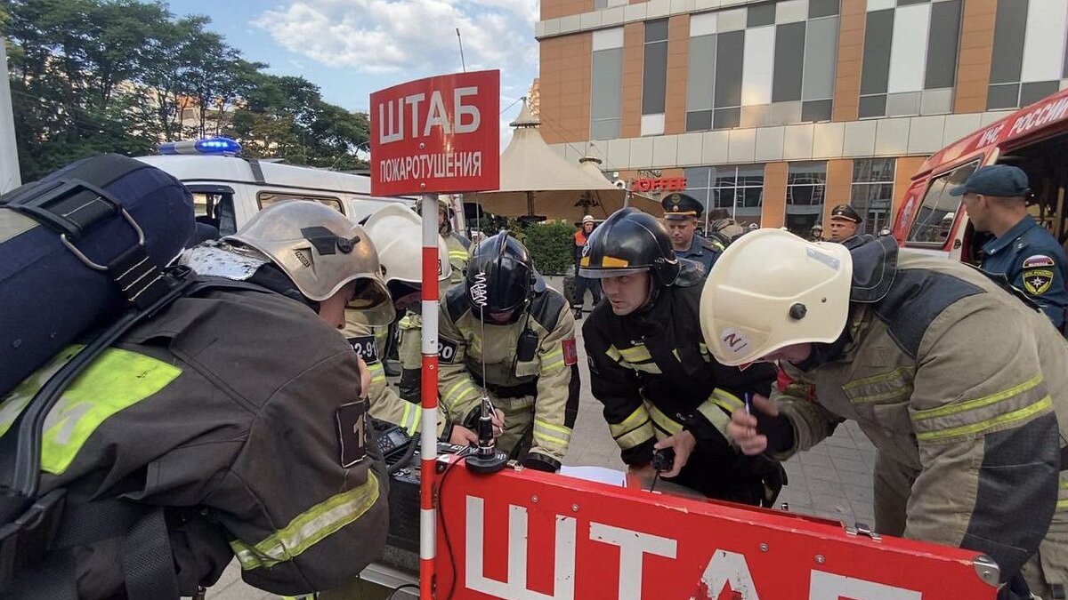    Учения пожарных прошли в краснодарском торгово-развлекательном центре. Фото: телеканал «Краснодар». Автор: Елена Желнина
