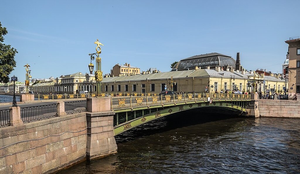 © Alex 'Florstein' Fedorov / CC BY-SA 4.0 (Пантелеймоновский мост, 2013 г.)