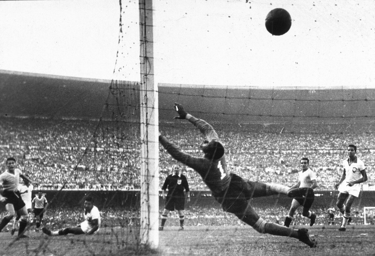 Решающий гол Джиджиа на чемпионате мира 1950 года в Бразилии, забитый неожиданным ударом в ближний угол