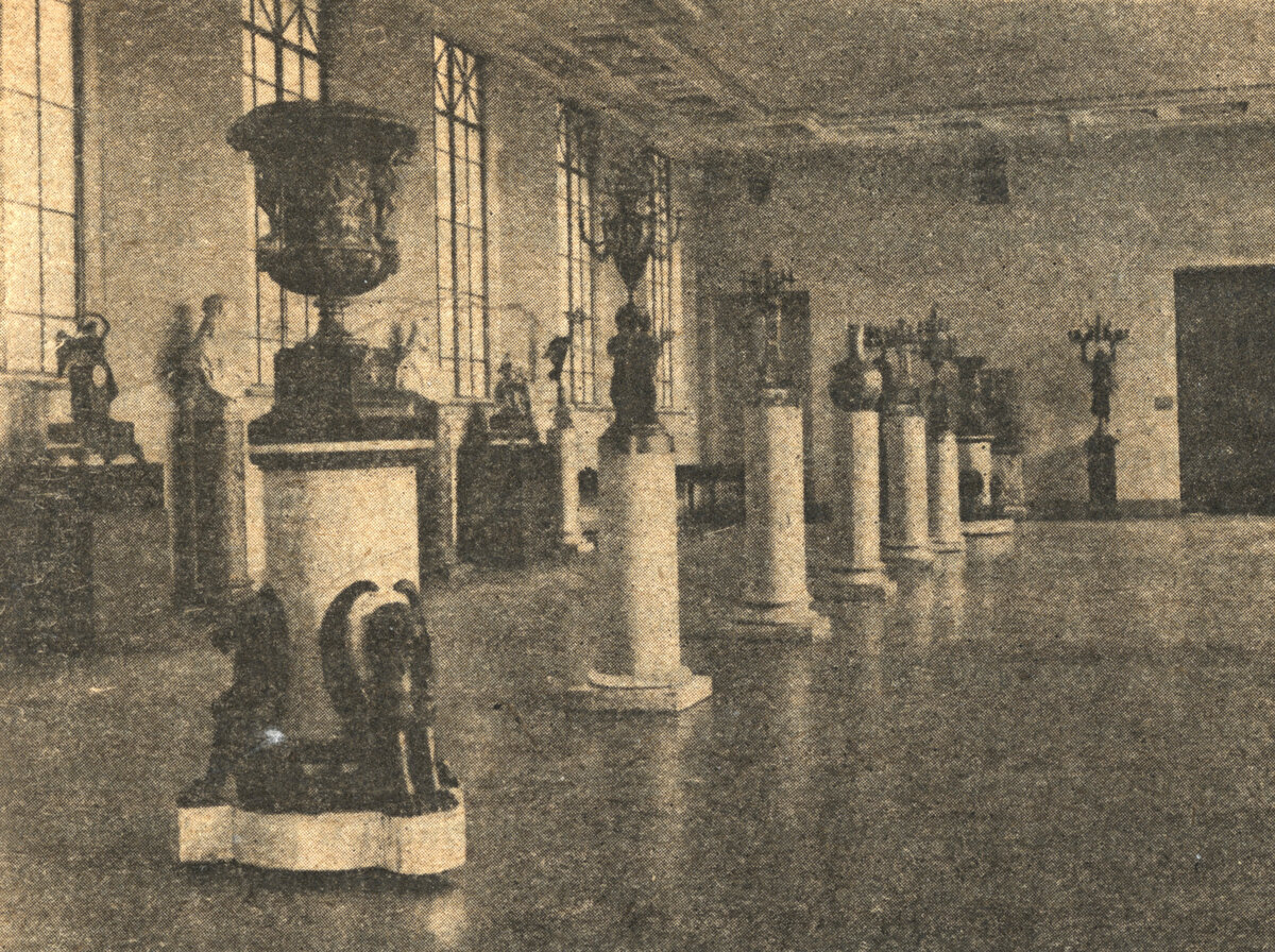 Зал подлинников разных эпох. 1914-1917. Воспроизведено по изданию Краткий путеводитель. Часть 2-ая. Москва. 1917

