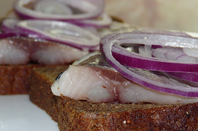 аппетитная и полезная селедка