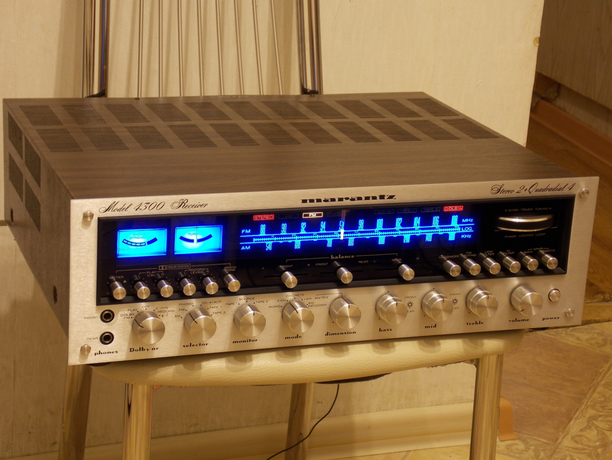 4 канальный приемник. Marantz 4300 Quadro Receiver. Усилители Маранц Винтажные. Ресивер Квадро Marantz. Ресивер Квадро Sansui qnx5250.