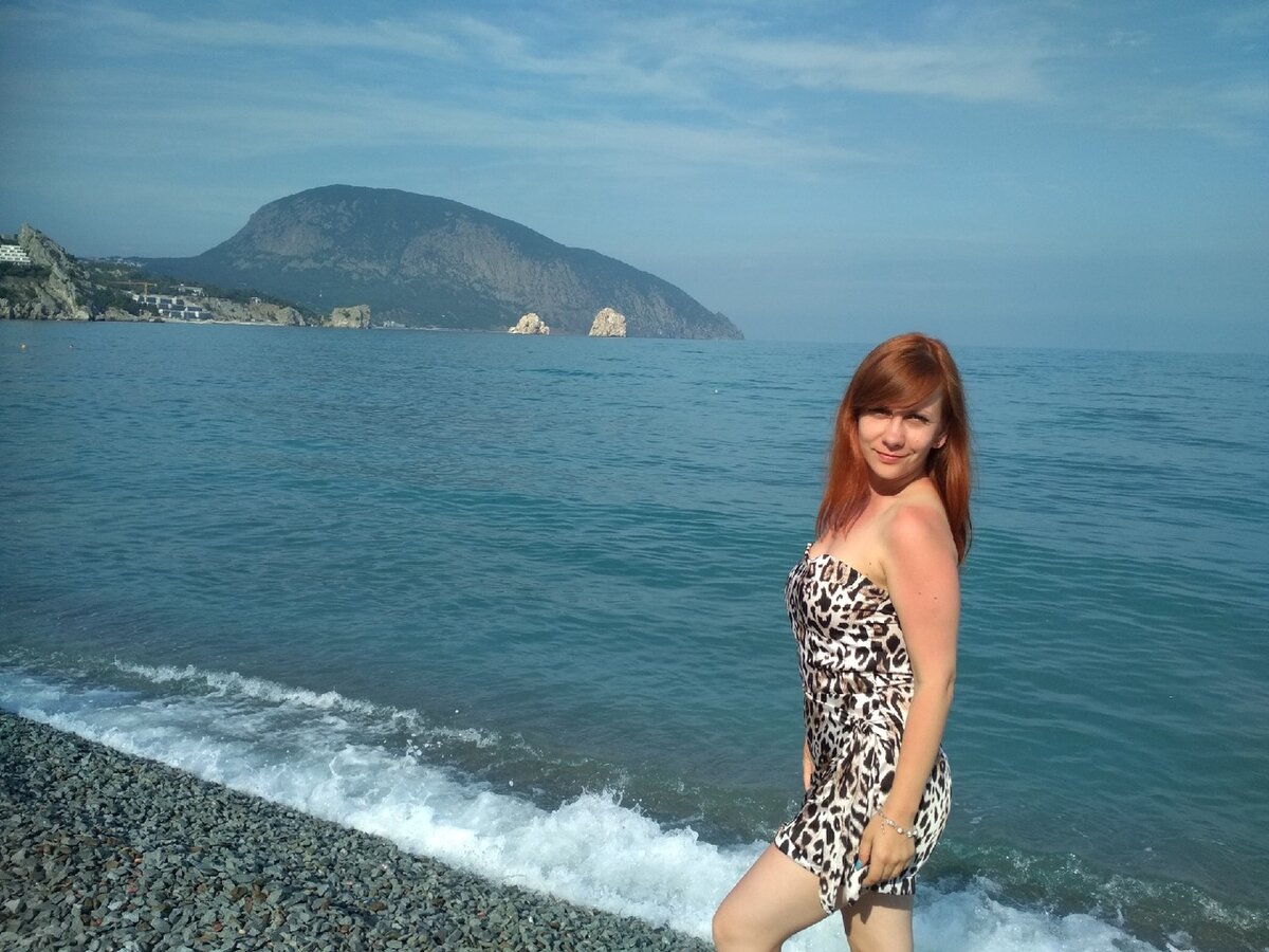 Ласковые волны Чёрного моря. Пгт Гурзуф.