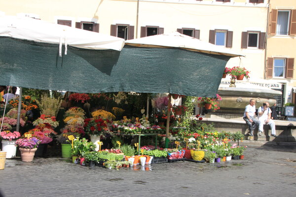 Что продают на знаменитом рынке Кампо дель Фьоре в Риме