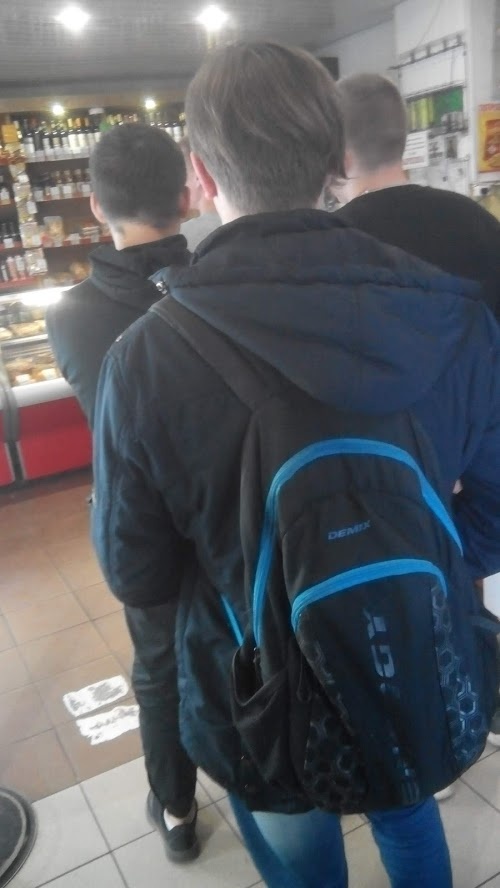 Очереди за пивом-водкой, почти как в СССР...