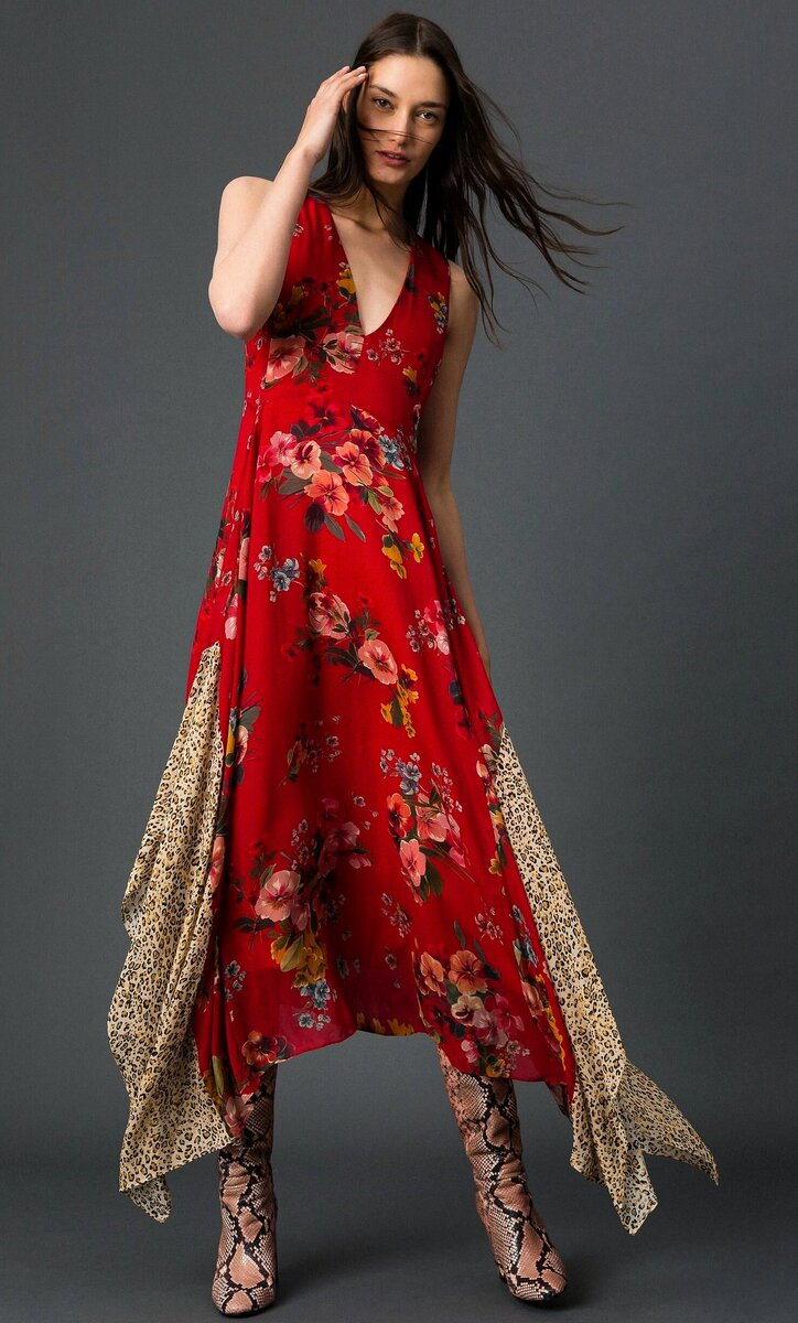 С этой обувью эффектно сочетается платье ниже колена!