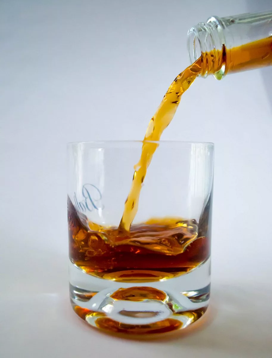Смертельная доза виски: сколько нельзя пить ни в коем случае?