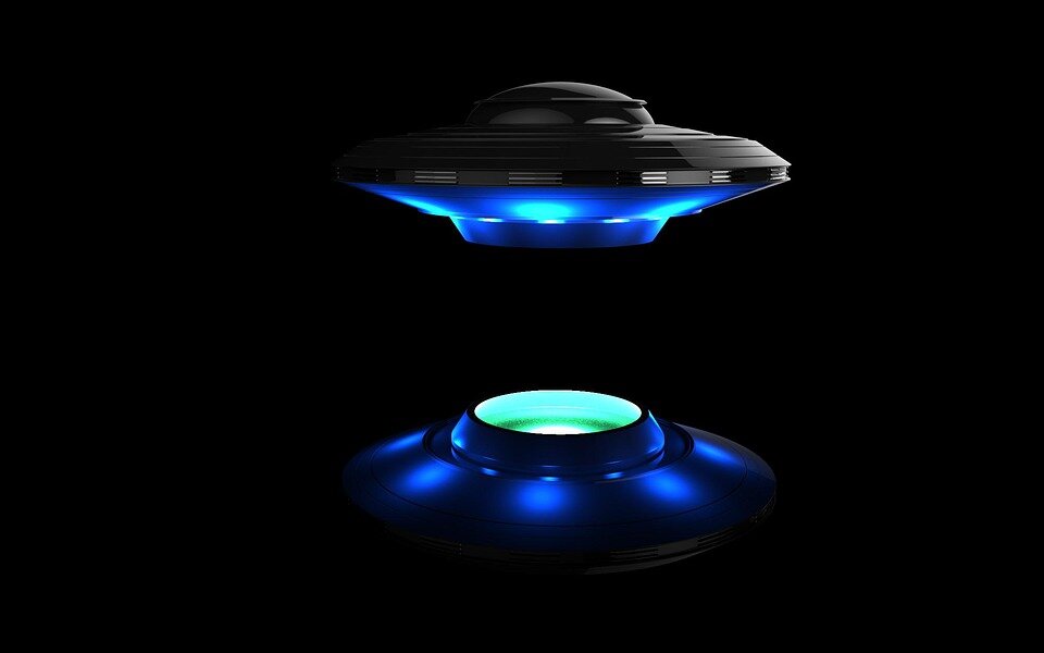 https://pixabay.com/illustrations/ufo-area-51-conspiracy-aliens-1668223/