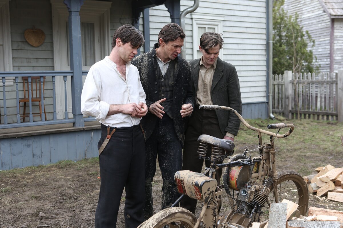 Кадры из сериала Харли и Дэвидсоны/Harley and the Davidsons