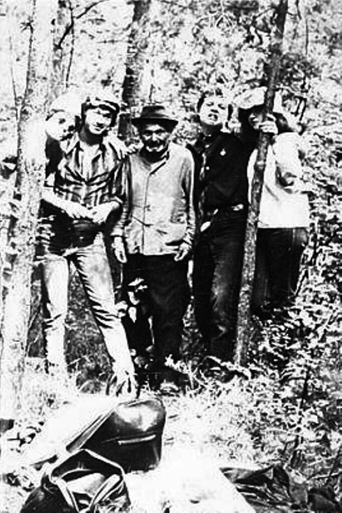 Тусовка в лесу в Репино. Фото из архива Евгения Юфита