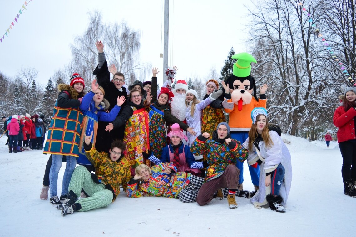 зимний лагерь. зимний оздоровительный лагерь. зимний оздоровительный лагерь. дети зима лагерь. зимний лагерь для детей.