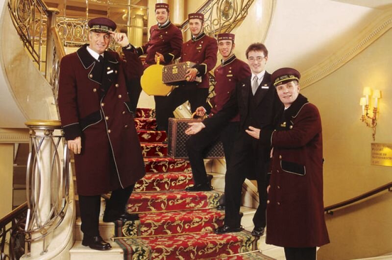 Портье в отеле