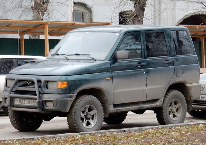 УАЗ Симбир спереди