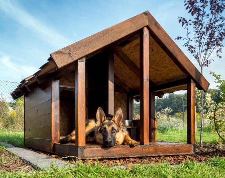 2. Будка с крытой террасой