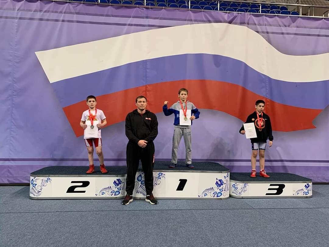 Мухаммад, заслуженно поднимает руку!