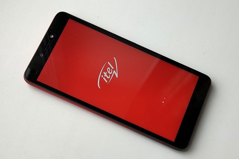 Смартфон itel A46