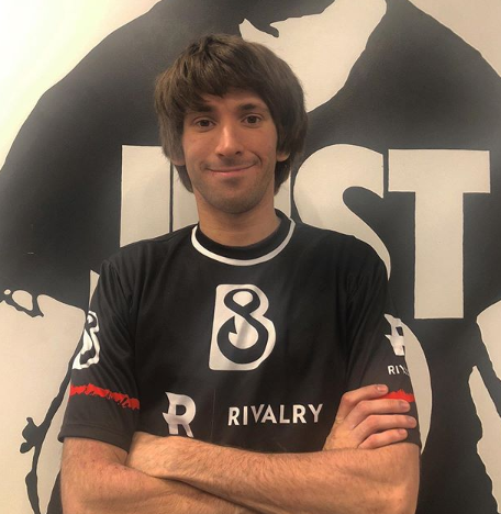  B8 Dendi