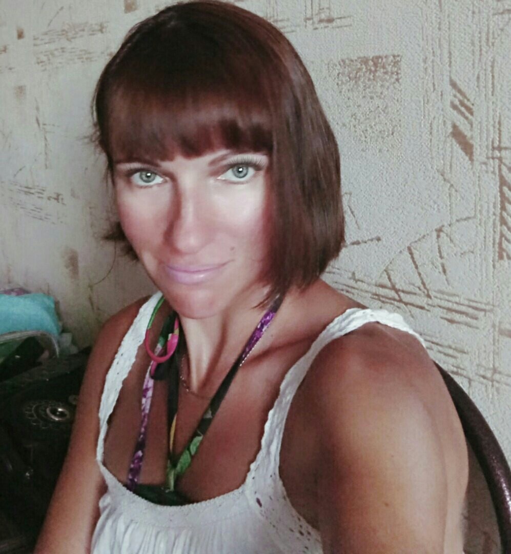 Да, это я, ахахаха, 40 летняя бабуся, как меня только земля носит... 