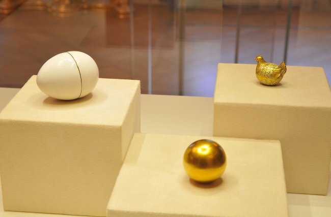 Первое яйцо из коллекции императорской семьи