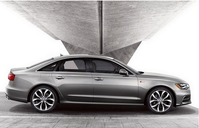 Автомобиль Audi A6 Premium Plus. 