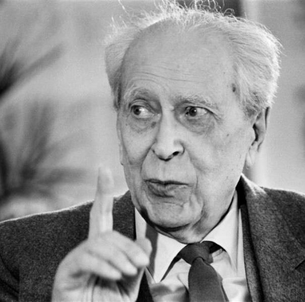 Дмитрий Сергеевич Лихачев долгие годы вёл свои дневники