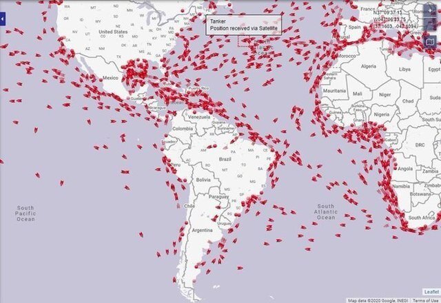 Застрявшие в море танкеры