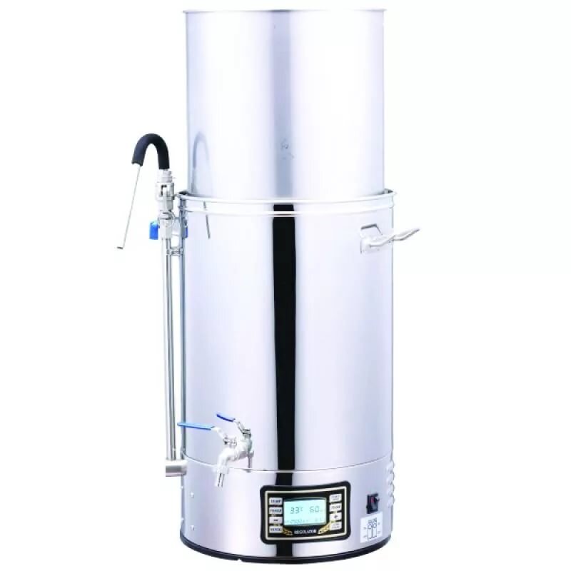 Такая сусловарня у меня. Сверху поднята корзина из котла. 