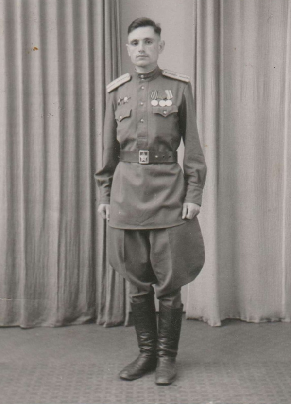 гастон александр огюст де галифе французский генерал. генерал ркка в галифе. армейские бриджи и галифе в 1941 году. гастон александр огюст де галифе французский генерал. генерал гастон огюст галифе.