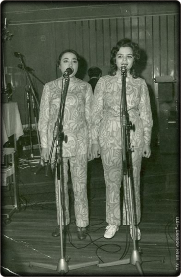 Одесса. 1971 год. Справа - Лариса Кудельман.
