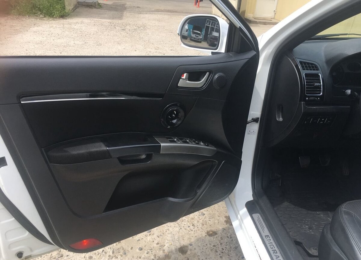 Поехал на осмотр Geely EC7 2014 года за 290 тысяч, хозяин утверждал, что машина не была в такси и у нее отличное тех состояние
