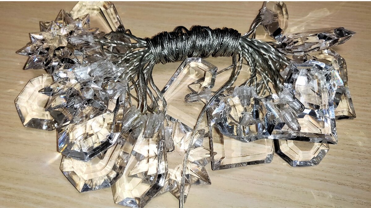 Выглядят, как замерзшие льдинки