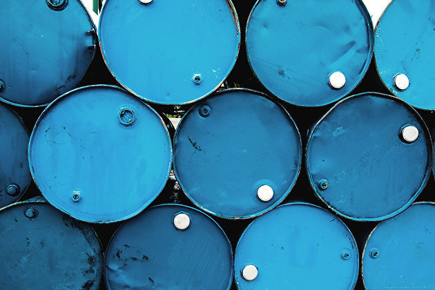 Бочки с нефтью© fotolia.com/ tanawatpontchour