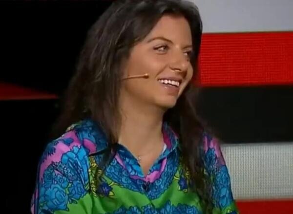 Улыбалась и Маргарита Симоньян...