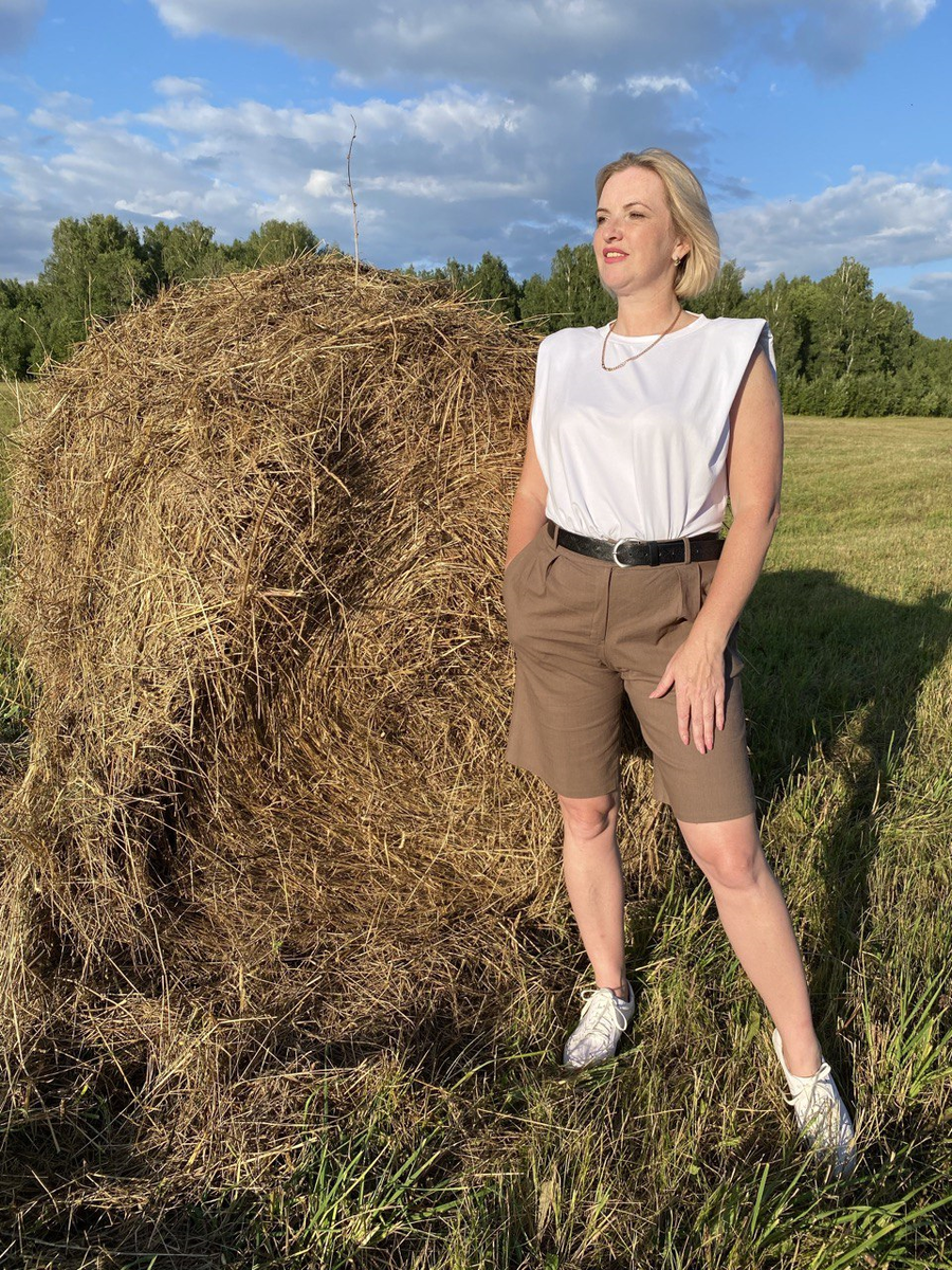 Шорты тоже сшиты по выкройке из журнала Бурда. Эта выкройка тоже была очень удачная. Корректировать не пришлось.