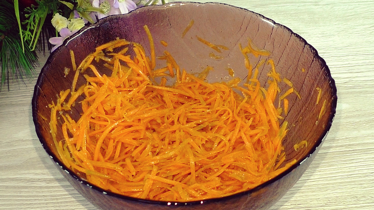 Салат с фасолью и морковью по-корейски