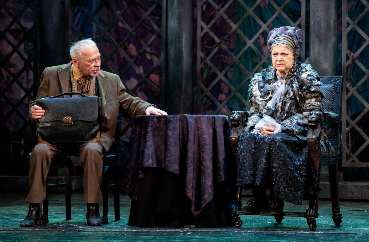 Валентина Талызина в роли Мурзавецкой. Фото представлено театром Моссовета