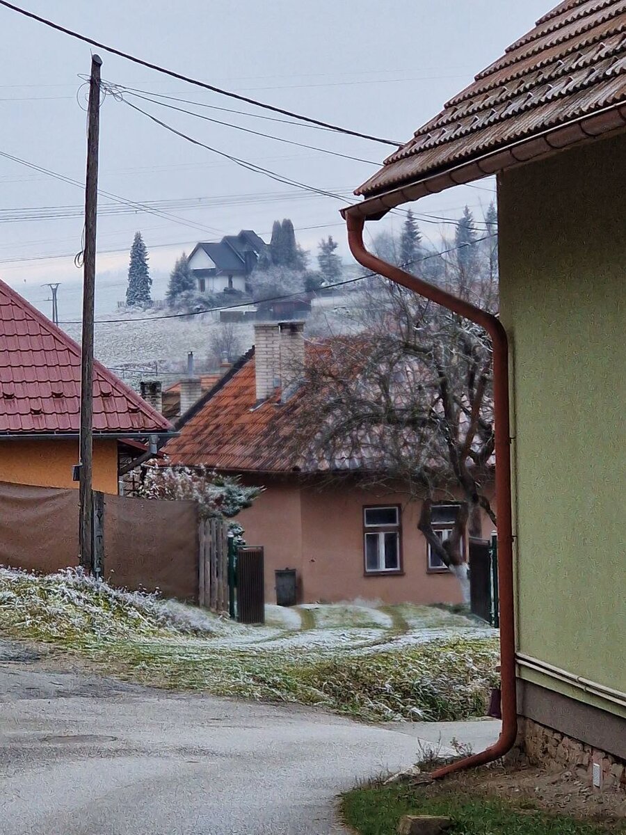 Показываю, как выглядит деревенька в Словакии и какие она у меня вызвала  впечатления по сравнению с чешской деревенькой | Маша в Чехии | Дзен