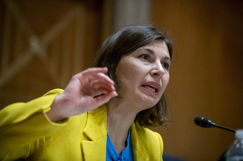    Маша и Даша идут на войну