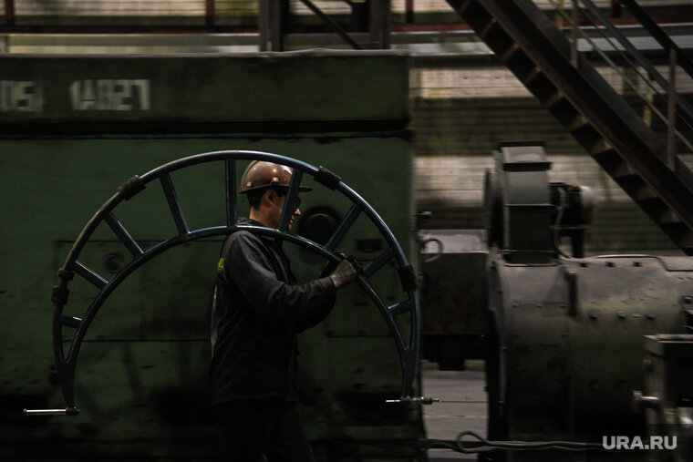    Новый собственник Первоуральского завода специальных труб наводит свои порядки