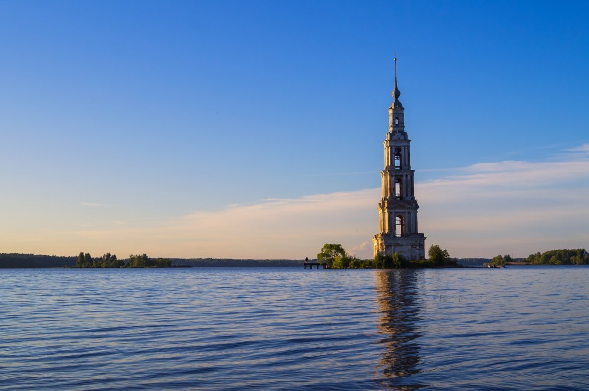 Калязинская колокольня Калязин. Колокольня Рыбинское водохранилище. Калязин колокольня 2022. Калязинская колокольня водохранилище.