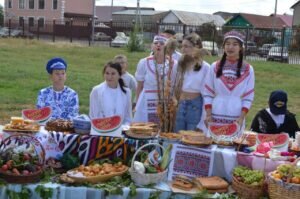  📷    «Царь-арбуз» стал гвоздем фестиваля бахчеводов в Соль-Илецке Белов Михаил Александрович