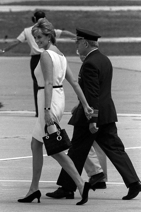 Принцесса Диана и первое появление на публике сумочки Lady Dior
