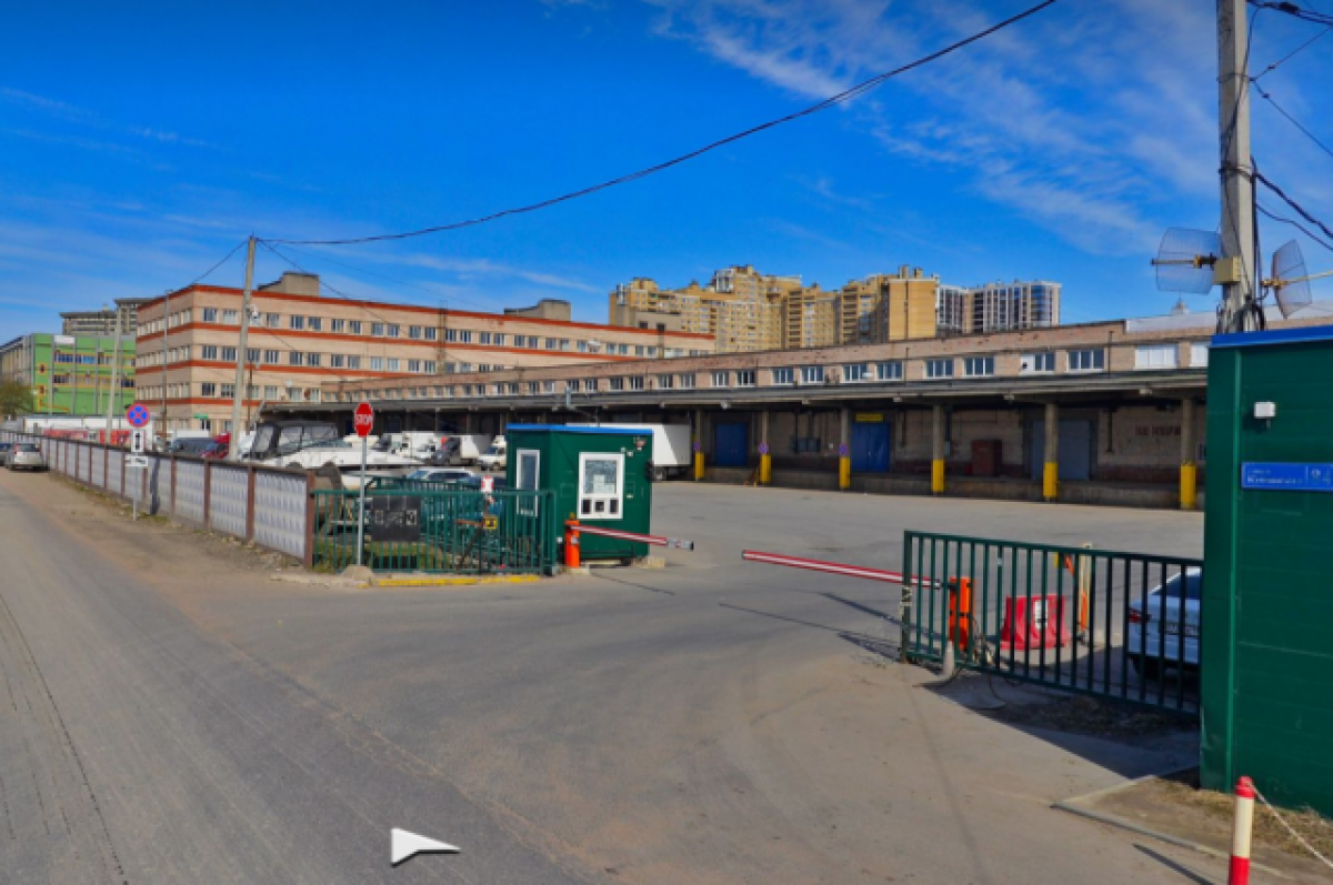    Складскую зону на юге Петербурга не разрешили застраивать жильём