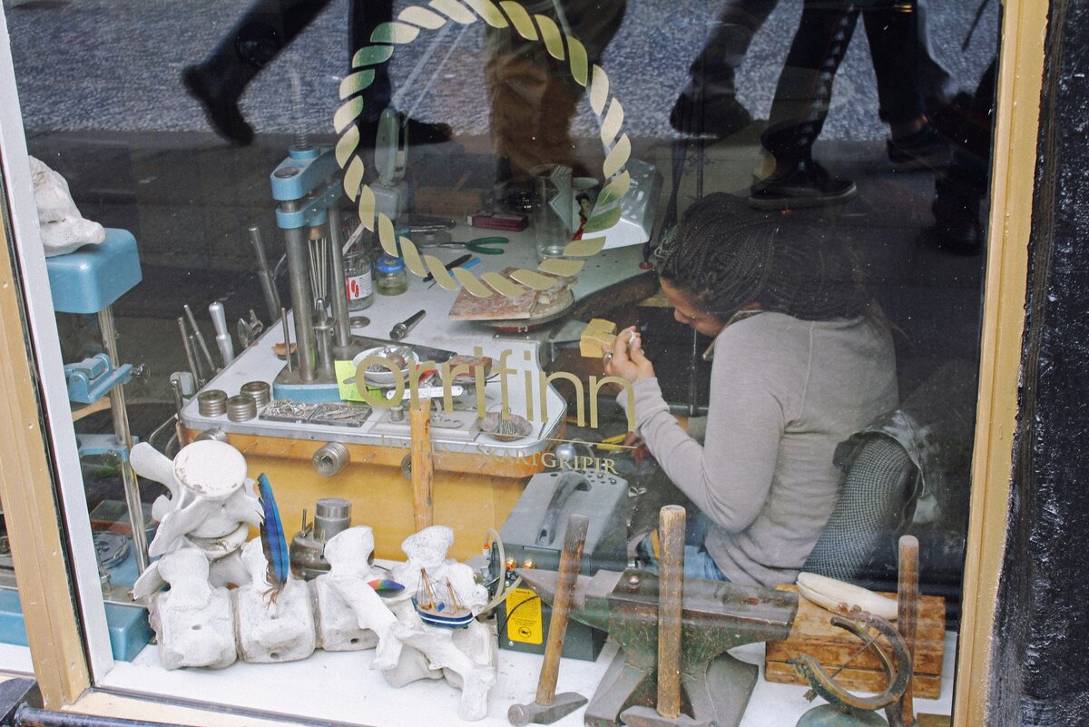 Расскажи мне о Рейкьявике, мне безумно интересно... 
