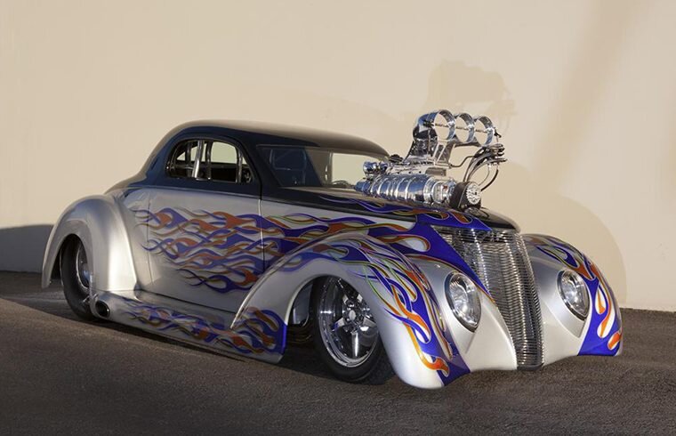 Кастомный 1937 Ford Coupe