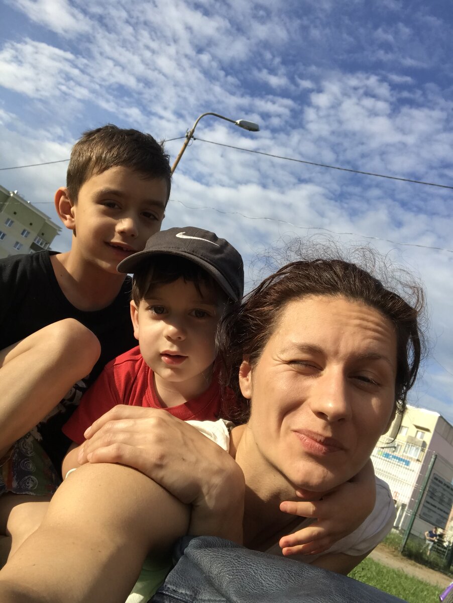 Жизнь прекрасна что ли??