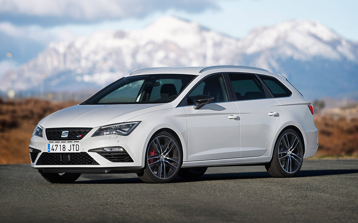 SEAT Leon. Фотография взята с сервиса Яндекс Картинки