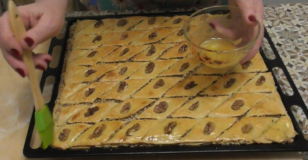Армянская похвала рецепт. Рецепт медовой армянской пахлавы с грецкими орехами