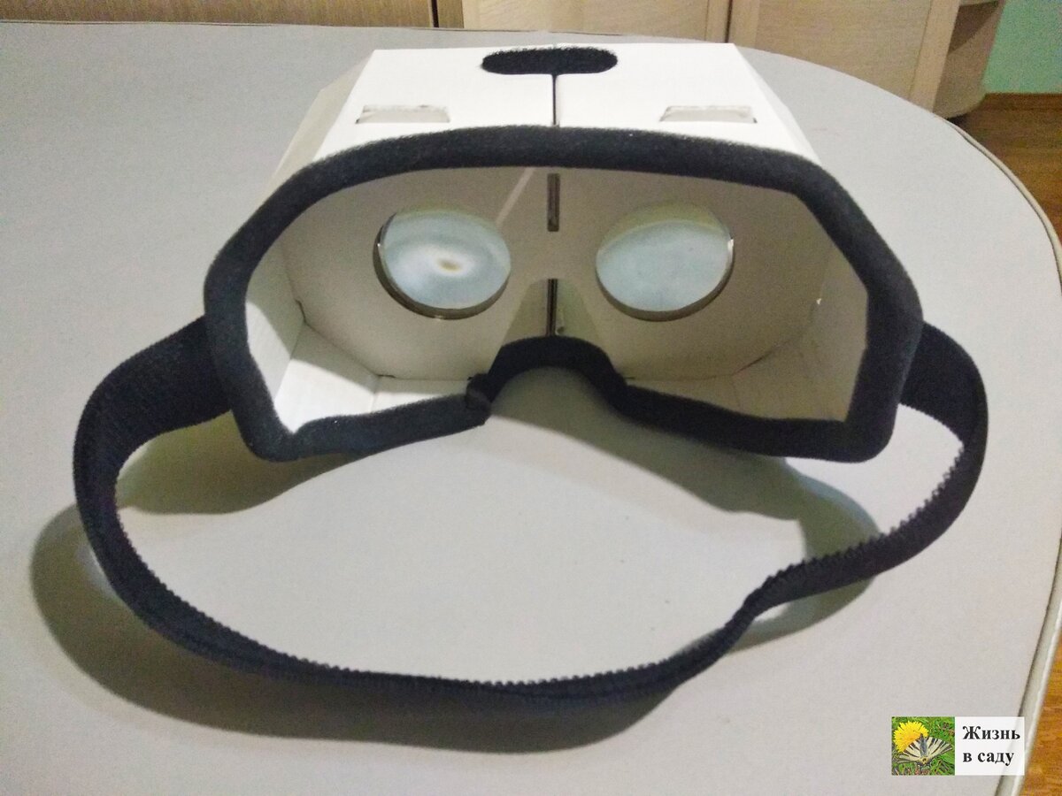 Что-то около 200 рублей они стоят, по-моему, даже меньше.