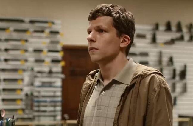 9 сильнее. Фильм про карате 2019. Хлюпик фильм. Актёр молодежных комедий хлюпик. Офисный хлюпик